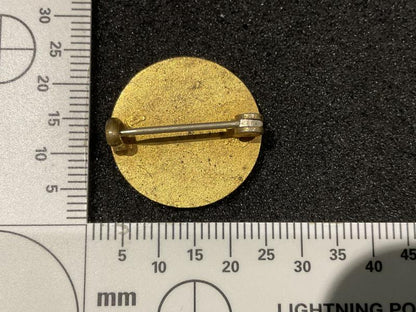 WW1/2 1st Battn The Buffs Cycle Club enamel lapel badge