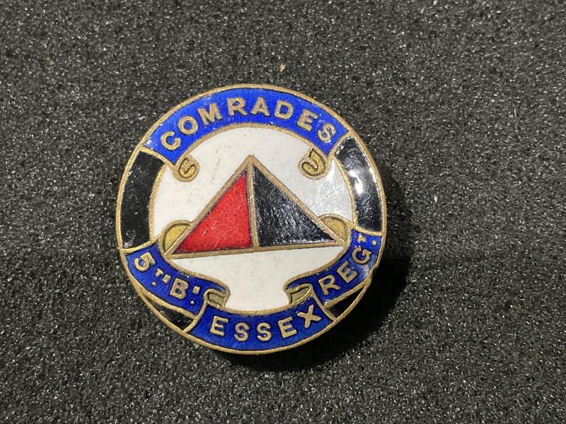 Gradia Militaria -  WW1 5th Battalion The Essex Regt O.C.A lapel badge