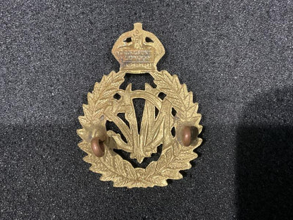 WW1 New Zealand Veterinary Corps cap badge by Gaunt