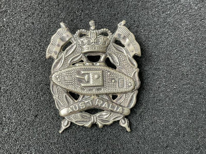 Gradia Militaria -  Australian Armoured Corps cap badge