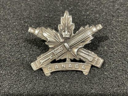 Gradia Militaria -  WW1 Officers Canadian Machine Gun Corps silver collar