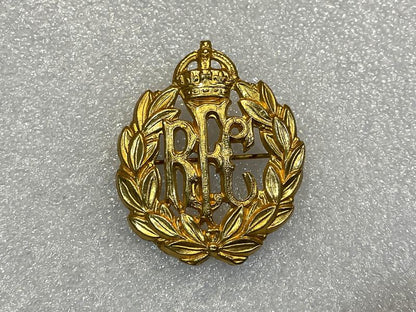 Gradia Militaria -  WW1 R.F.C Cap badge, turned into a gilded brass sweetheart
