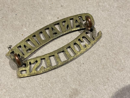 WW2 CANADIAN SCOTTISH brass shoulder title