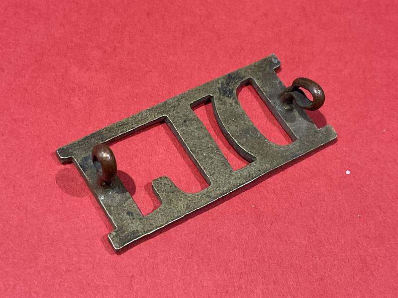 WW1 D.L.I (Durban Light Infantry) w/m shoulder title