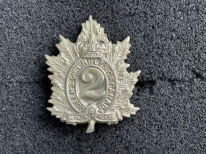 Gradia Militaria -  Canadian 2nd Queens Own Rifles of Toronto collar badge