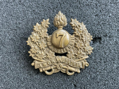 Gradia Militaria -  Canadian 7th Fusiliers (London, Ontario) collar badge