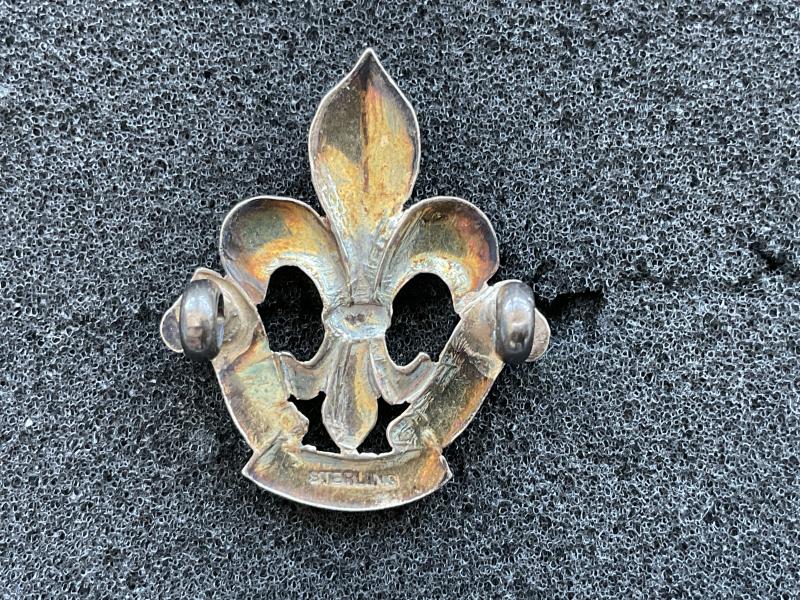 WW2 Silver officers Canadian Regiment Francais collar badge