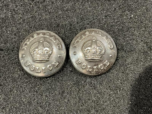 Gradia Militaria -  K/C Nyasaland Police senior ranks silver plated cap buttons