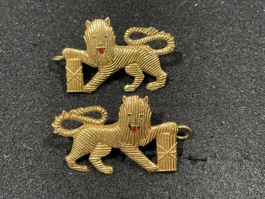 Gradia Militaria -  South African Navy Petty Officers collar badges