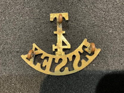 WW1 T 4 ESSEX brass ORs shoulder title