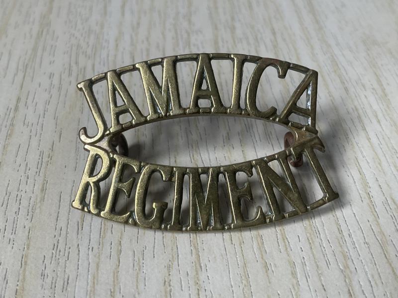 Gradia Militaria -  JAMAICA REGIMENT brass shoulder title