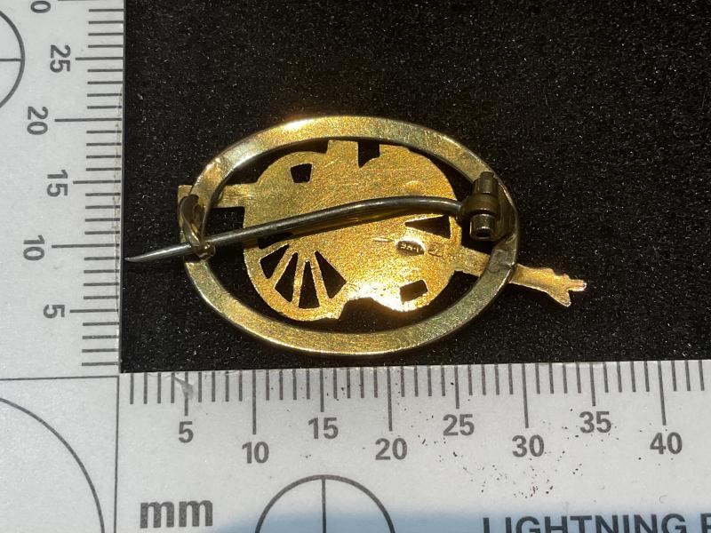 WW1 Amiens 1914-16 gold sweetheart brooch