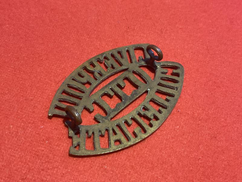 WW1 Liverpool Collegiate O.T.C brass shoulder title