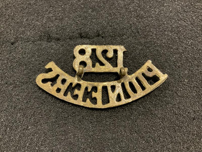 128th Pioneer Regt, Bombay Infantry brass shoulder title