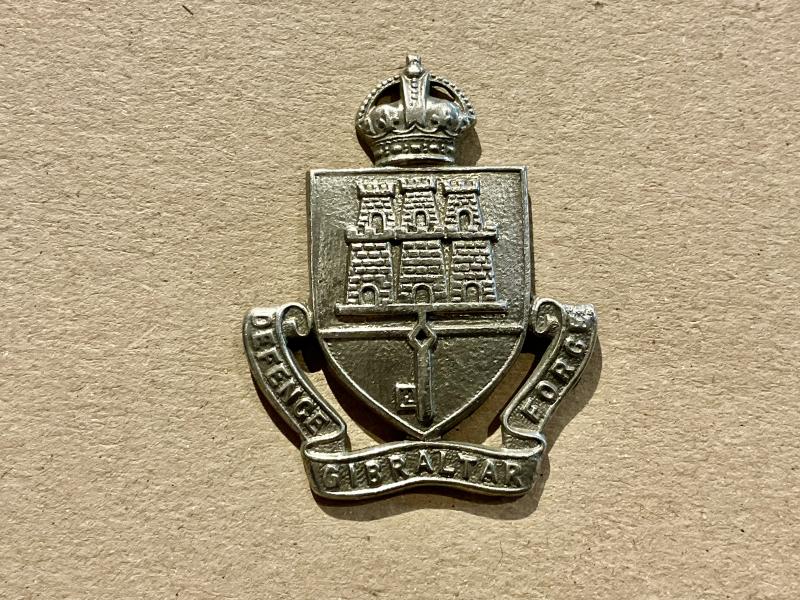 Gradia Militaria -  WW2 Gibraltar Defence Force cap badge
