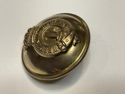 QVC 1st West India Regt officers large gilt button.