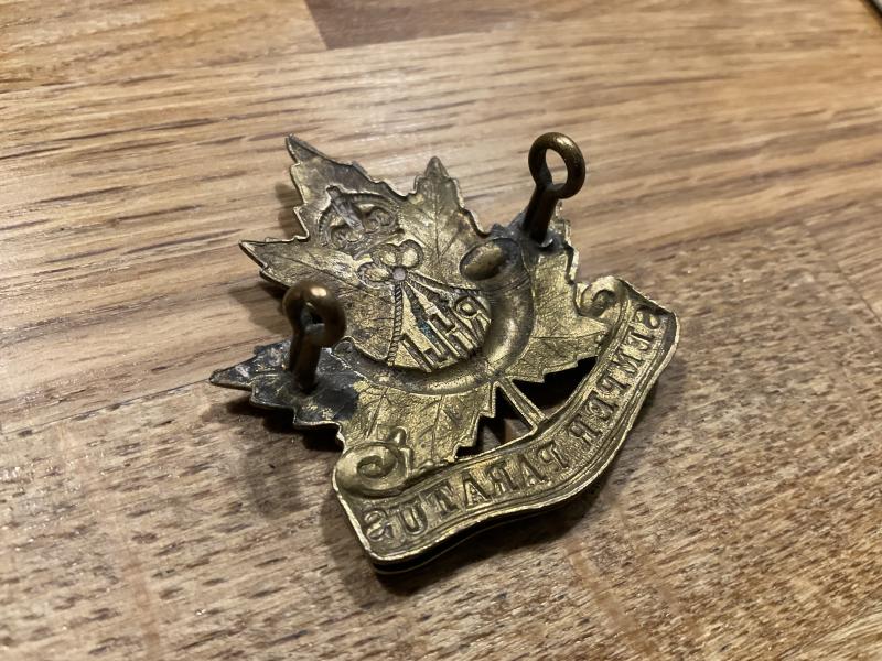 K/C Canadian Royal Hamilton Light Infantry cap badge