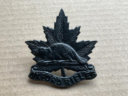 Gradia Militaria -  WW2 Canadian Oxford Rifles cap badge, blackened brass.