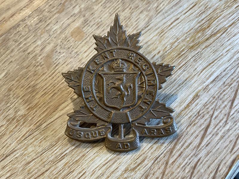 Gradia Militaria -  WW2 Kent Regiment cap badge made by RODEN.