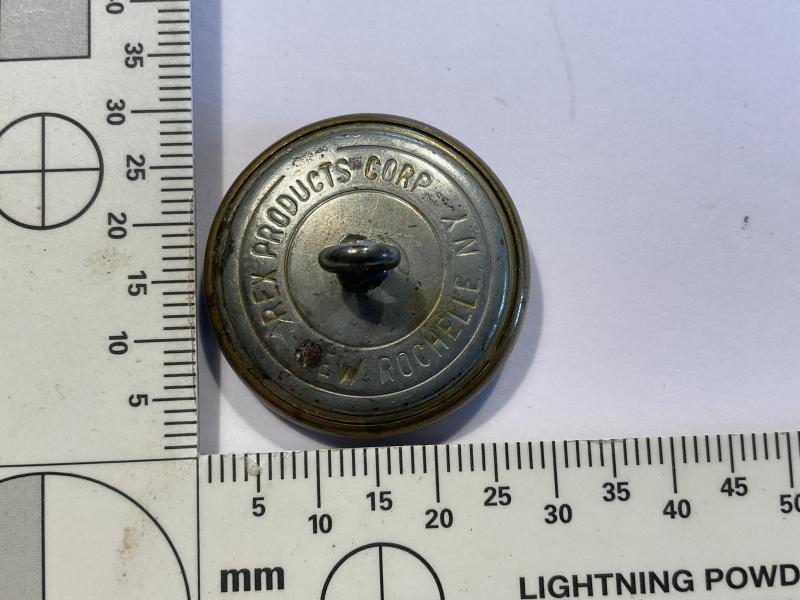 WW2 U.S Army button by REX PRODUCTS. 30mm size.