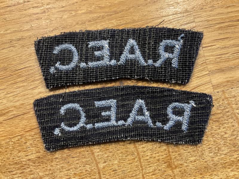R.A.E.C (Royal Army Education Corps) cloth titles