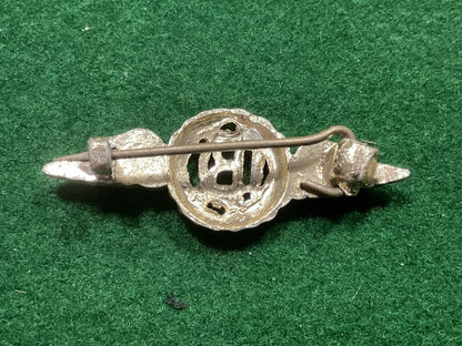 Anodised RAF dental branch officers collar badge