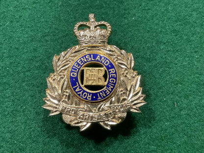 Gradia Militaria -  Royal Queensland Regiment collar badge by STOKES.