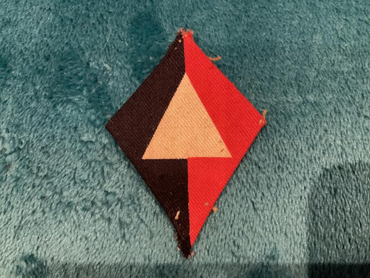 Gradia Militaria -  WW2 Ist Infantry Division, Royal Artillery printed formation sign.