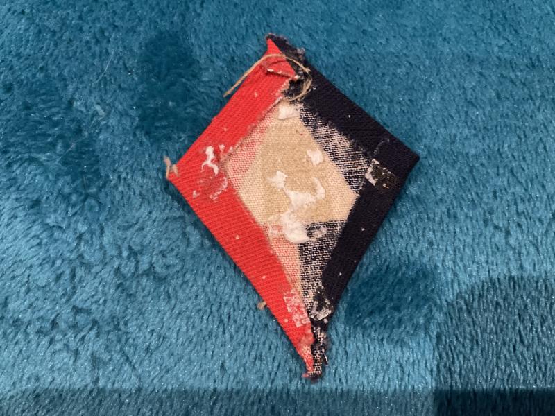 WW2 Ist Infantry Division, Royal Artillery printed formation sign.