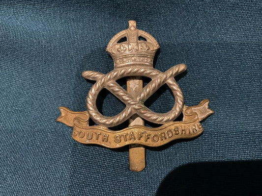 Gradia Militaria -  WW1/2 South Staffordshire Regiment other ranks cap badge.