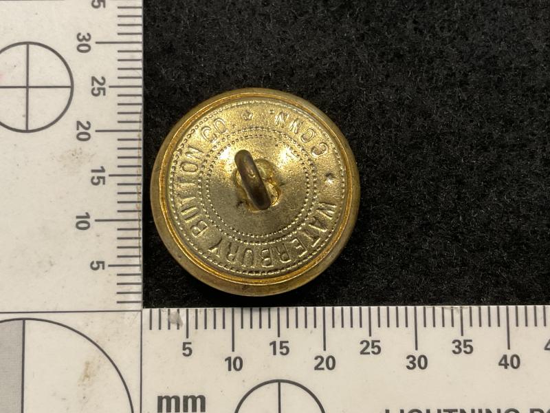 Post 1941 U.S Navy officers 24mm gilded brass button