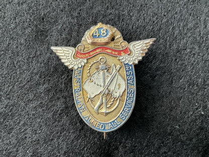 Gradia Militaria -  WW2 Australian Allied All Services Association lapel badge.