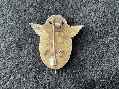 WW2 Australian Allied All Services Association lapel badge.