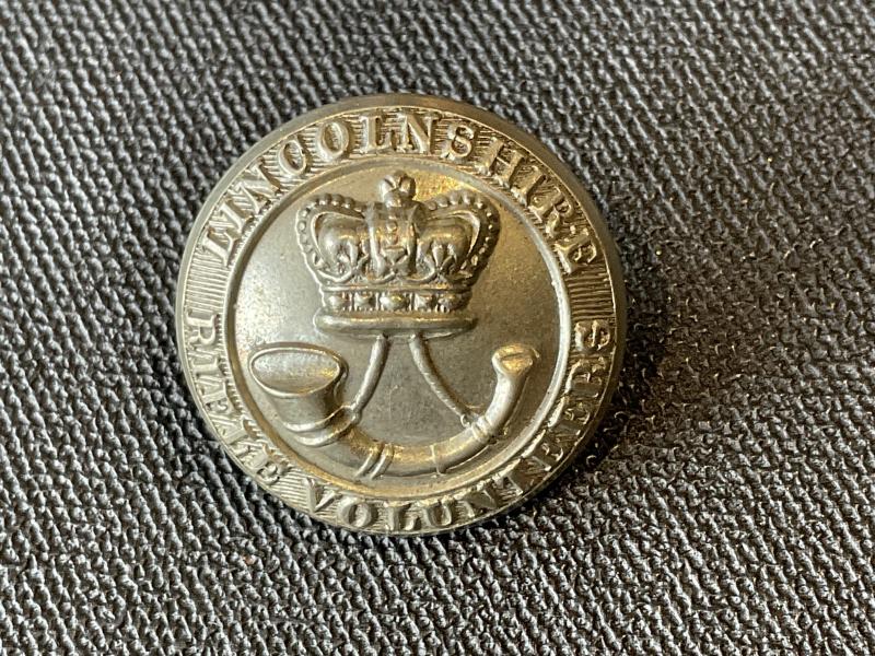 Gradia Militaria -  QVC Lincolnshire Rifle Volunteers officers button.