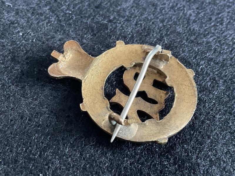 Victorian Royal Navy sweetheart brooch.