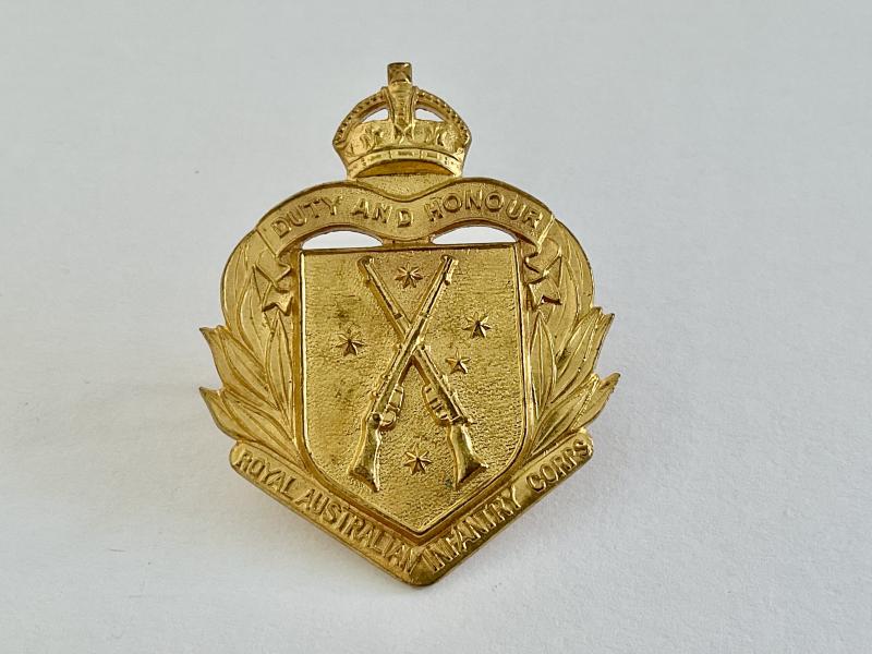 Gradia Militaria -  K/C Royal Australian Infantry Corps cap badge 1948/53