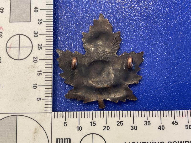 WW1 C.E.F 52nd Infantry Battalion New Ontario  cap badge.