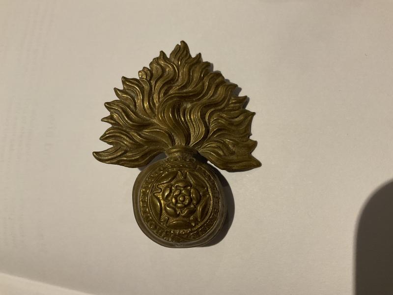 Gradia Militaria -  QVC City london Fusiliers cap badge.