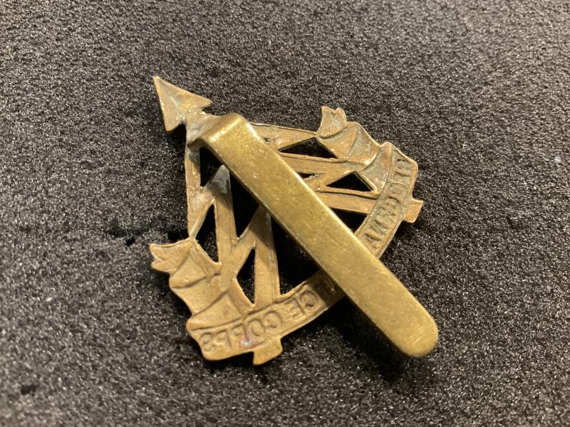 ww2 reconnaissance corps cap badge, slider version.