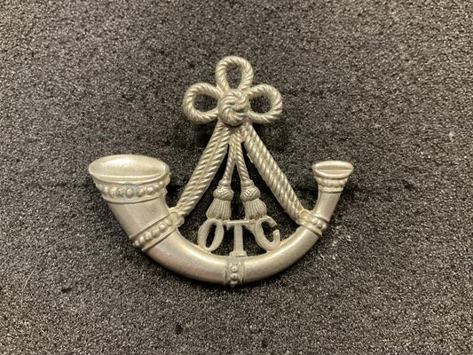 Gradia Militaria -  Oxford university O.T.C Infantry Section cap badge.