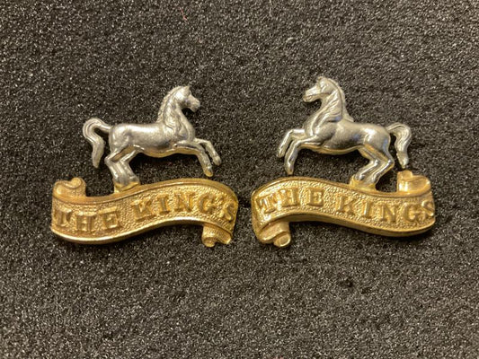 Gradia Militaria -  The Kings (Liverpool) Regiment collars, circa 1896-1926.