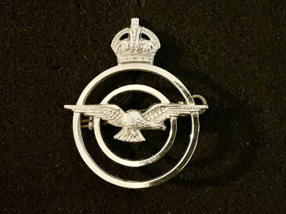 Gradia Militaria -  WW2 Royal Air Force Chaplains Assistant cap badge