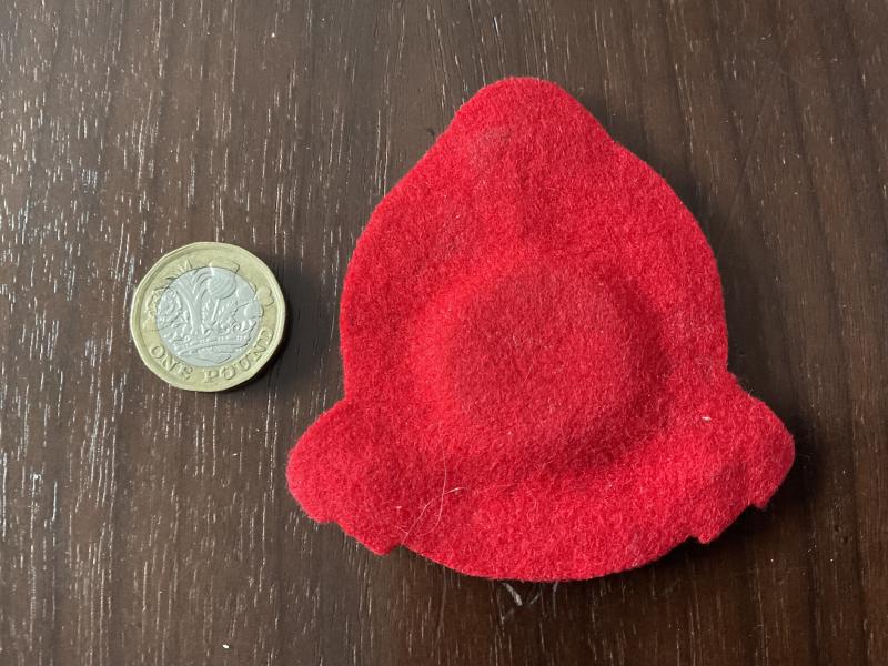 Oman Royal Guard other ranks head dress badge