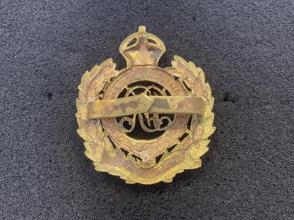 WW1 Royal Engineers officers gilt cap badge.