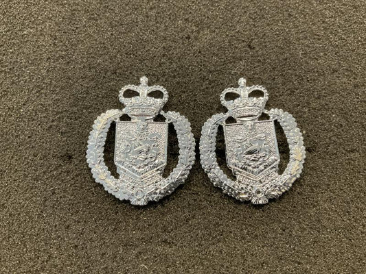 Gradia Militaria -  Q/C Bermuda Police collar badges