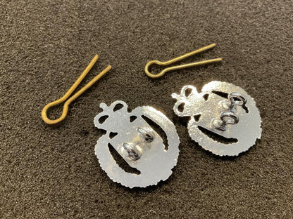 Q/C Bermuda Police collar badges