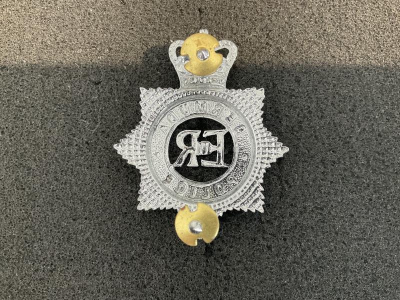 Q/C (EIIR) Bermuda Police cap badge.