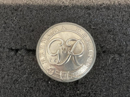 Gradia Militaria -  George V Bermuda Police button by Hobson.