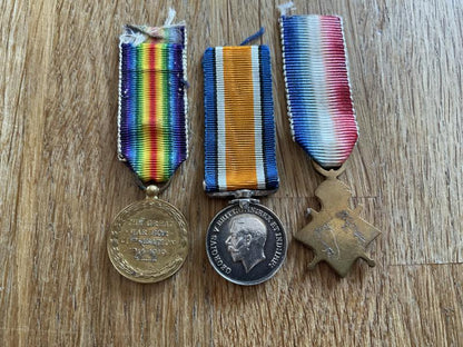 Miniature WW1 Trio medal , victory with M.I.D