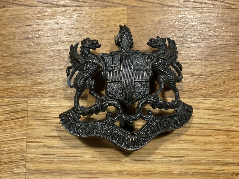 Gradia Militaria -  Pre 1948 City of London School O.T.C cap badge.